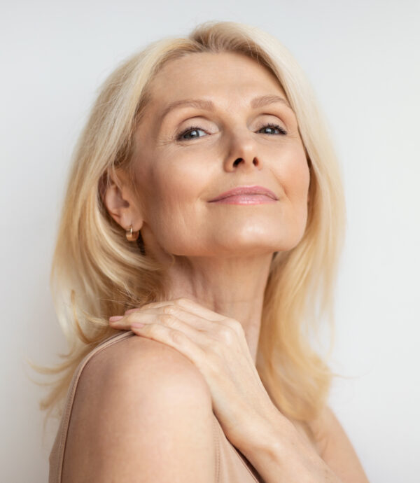 Frau nach einer Polynukleotid-Behandlung